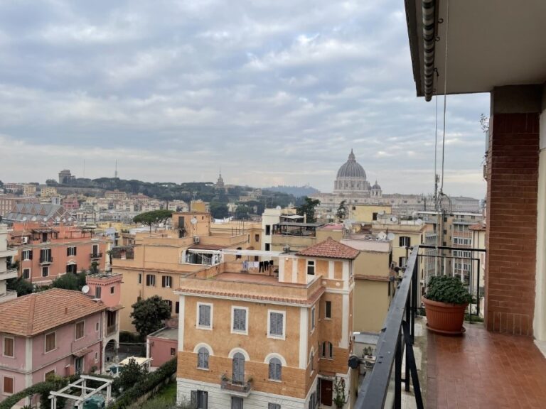 Wonders of St. Peter’s Basilica Jan Term in Italy F